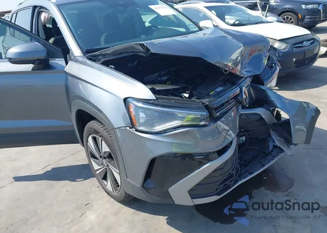 2025 Volkswagen Taos 1.5T Se из США, поврежденный, VIN 3VVVC7B20SM019704